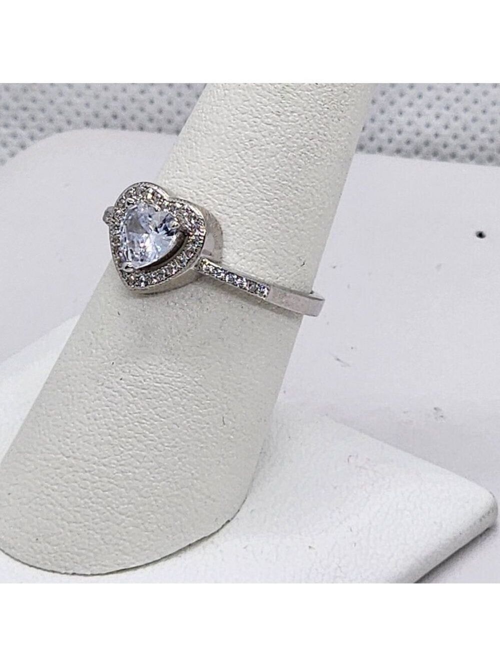 Brand New Sterling Silver 925 Heart Gemstone Ring
